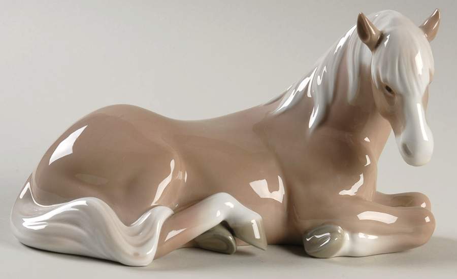 Animals-Domestic Little Horse Resting - No Box by Lladro-1