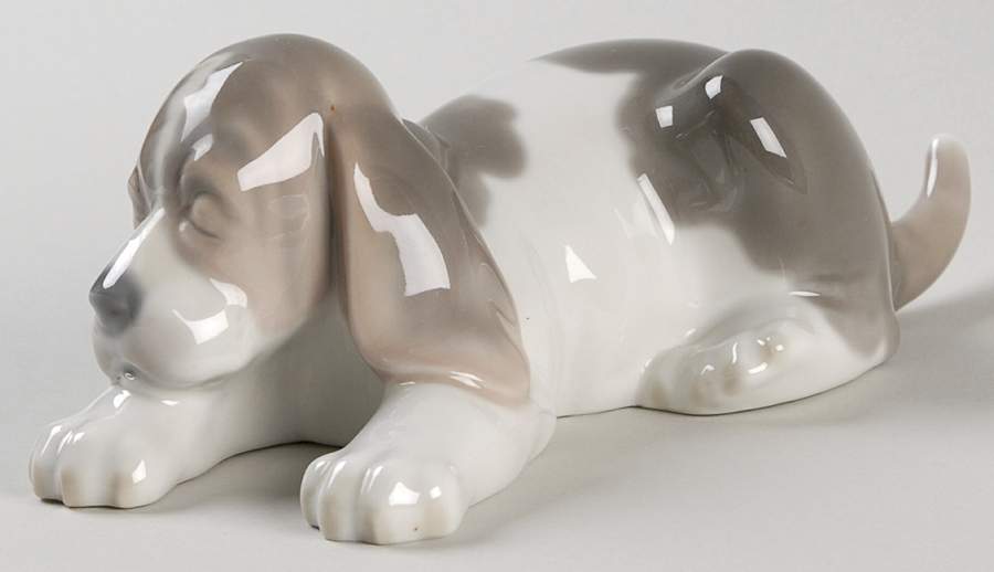 Animals-Domestic Sleepy Puppy-Beagle - No Box by Lladro-1