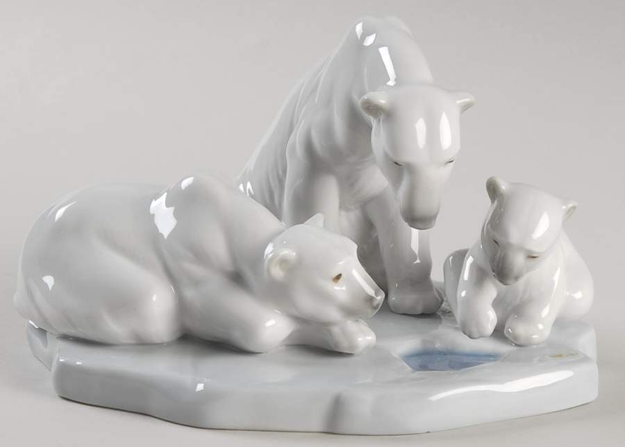Animals-Wild Bearly Love-Three Polar Bears - Boxed by Lladro-1