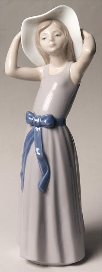 Sun Hat Girls Coy - Boxed by Lladro-1