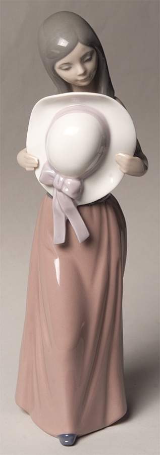 Sun Hat Girls Bashful - Boxed by Lladro-1