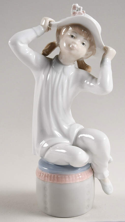 Girls Dressing Girl With Hat-Ponytails - Boxed by Lladro-1
