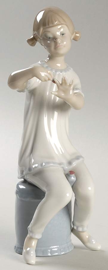 Girls Dressing Girl Manicuring - No Box by Lladro-1