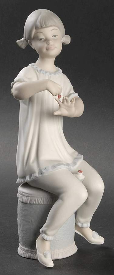 Girls Dressing Girl Manicuring - No Box by Lladro-1
