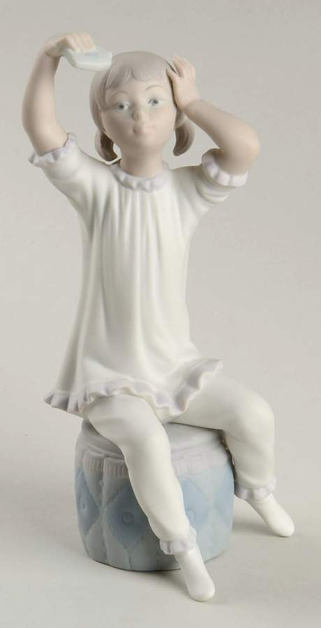 Girls Dressing Girl Shampooing - Boxed by Lladro-1