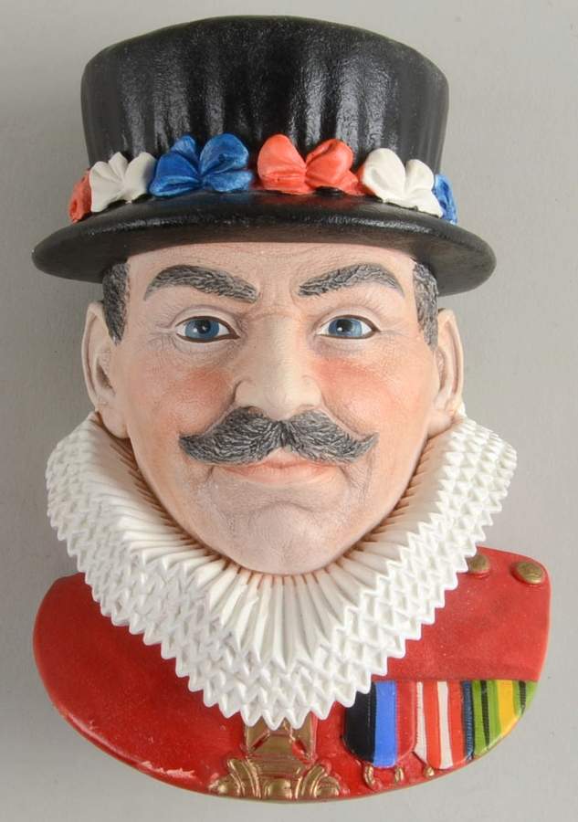 Character Heads The Beefeater - No Box by Legend Products-1