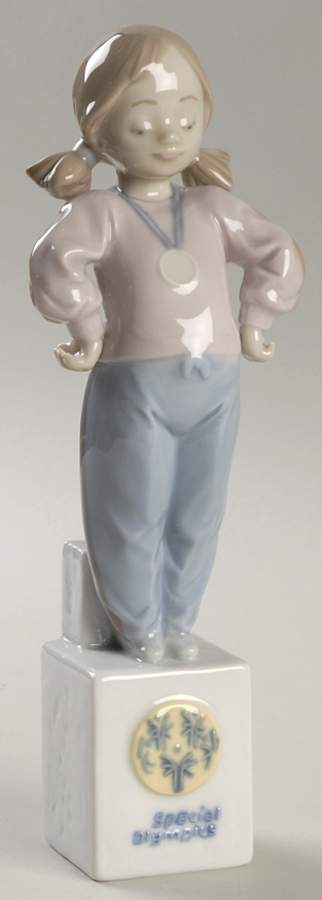 Special Olympics Special Pride - Boxed by Lladro-1