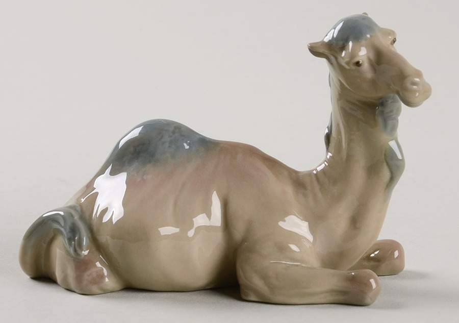 Miniature Animals Mini Camel - Boxed by Lladro-1