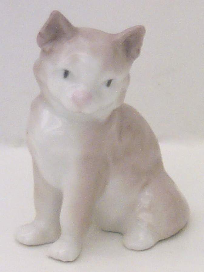 Miniature Animals Miniature Cat - Boxed by Lladro-1