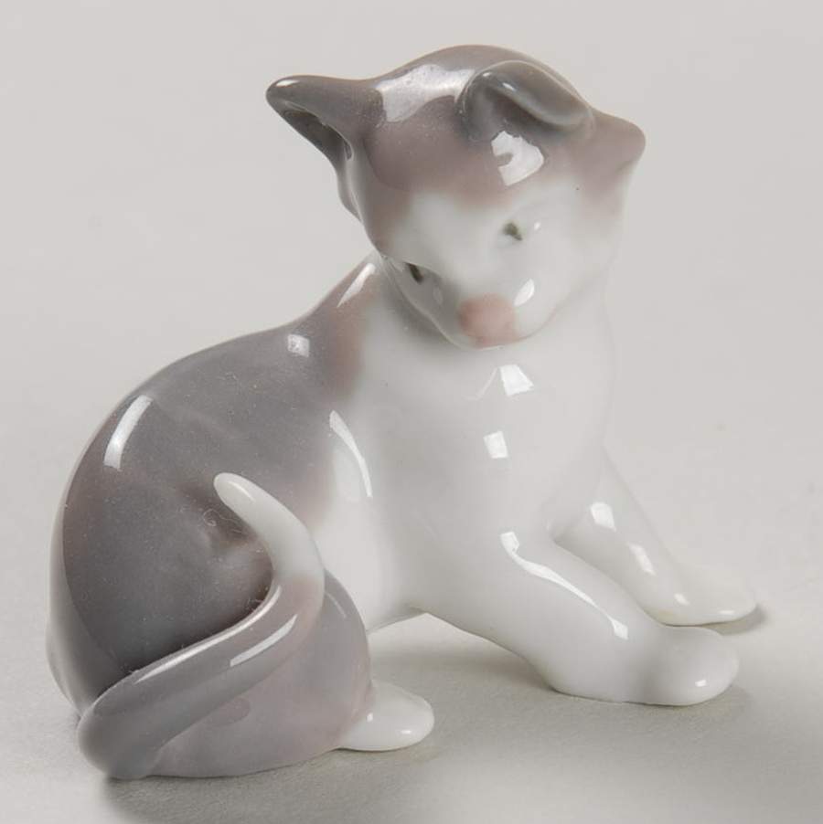 Miniature Animals Miniature Kitten - With Box by Lladro-1