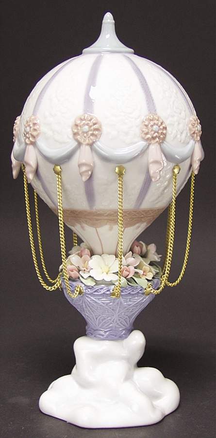 Floral Sculptures Flying High - Boxed by Lladro-1