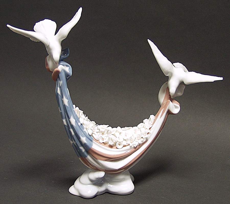Americana A Symbol Of Peace - Boxed by Lladro-1