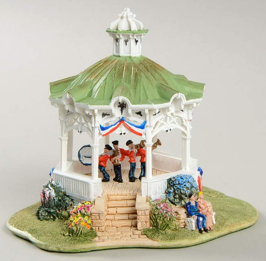 Allegiance Collection Fourth Of July - Boxed by Lilliput Lane-1