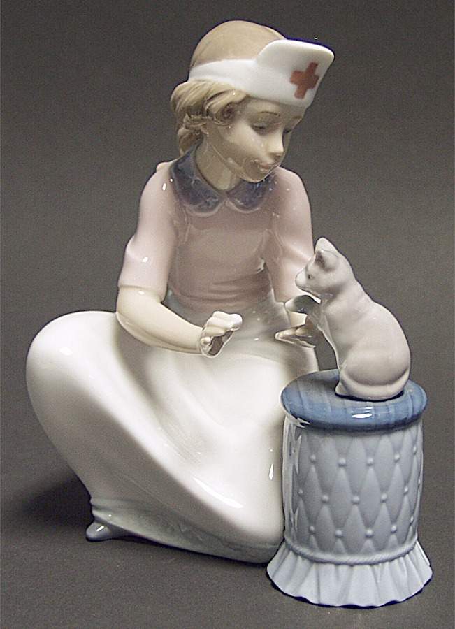 Little Professionals Loving Care - Boxed by Lladro-1