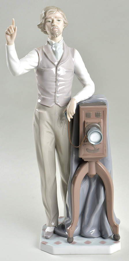 Professionals Say Cheese-Photographer - No Box by Lladro-1