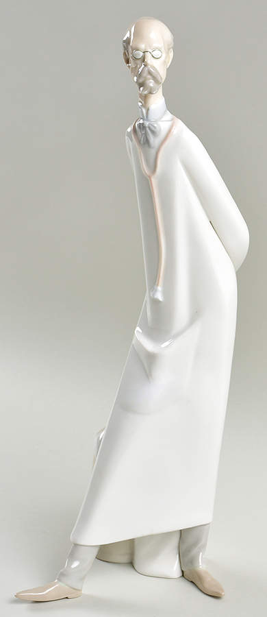 Professionals Doctor (Reduced Size)-No Molded Base - Boxed by Lladro-1