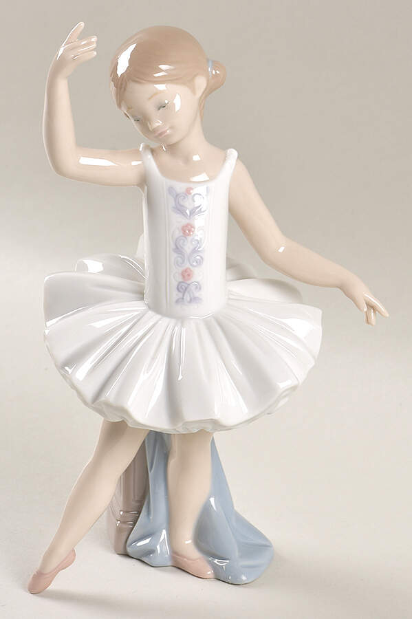 Dance Ballerina Ii - No Box by Lladro-1