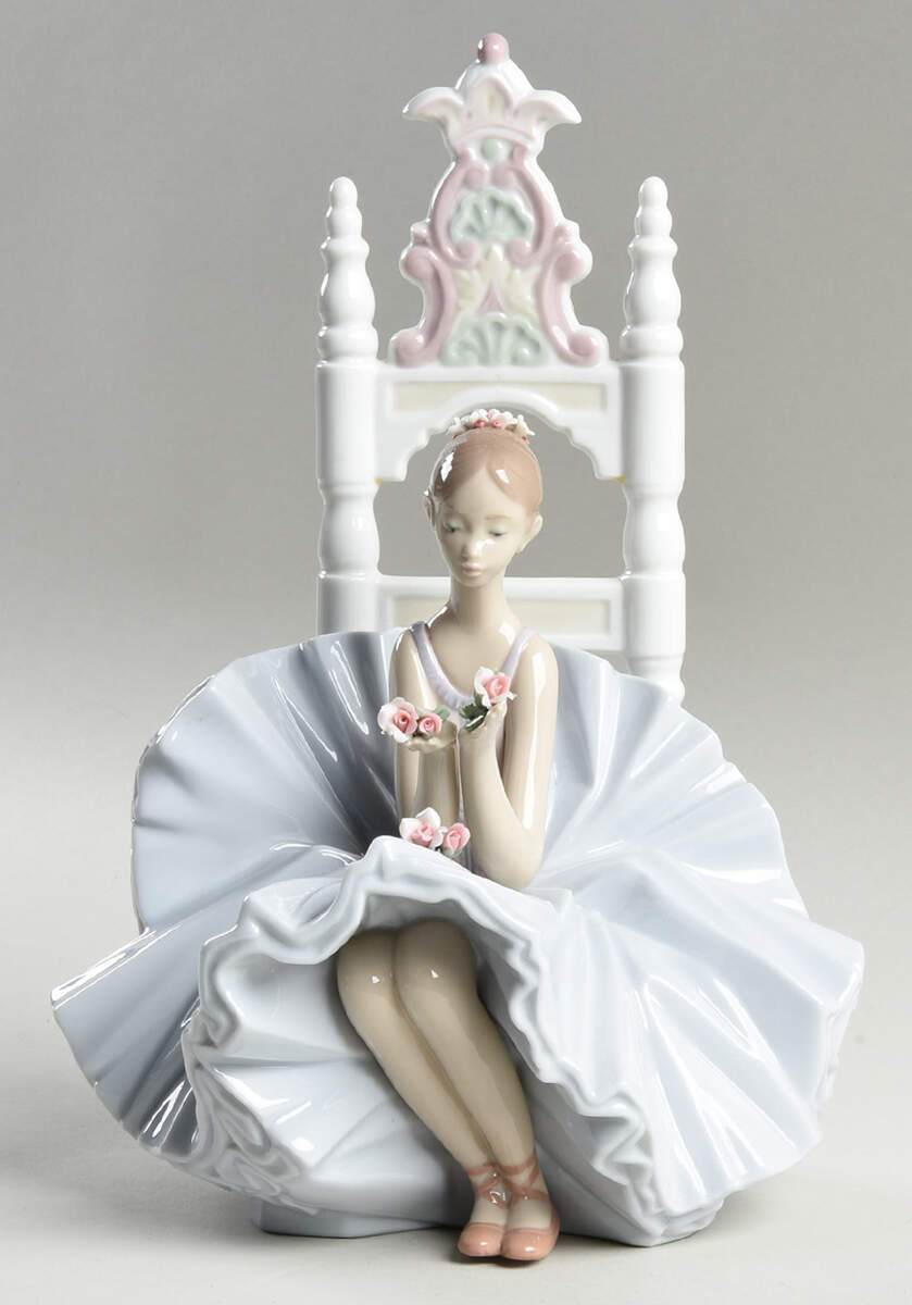 Dance In Admiration - With Box by Lladro-1