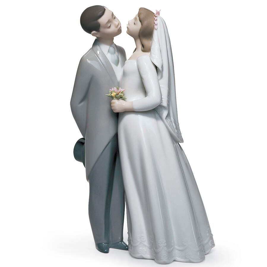 Wedding A Kiss To Remember - Boxed by Lladro-1