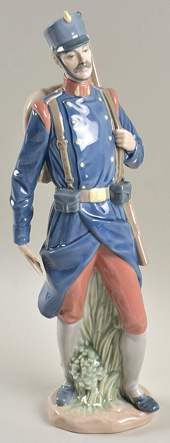 Spanish Traditions Spanish Soldier - No Box by Lladro-1