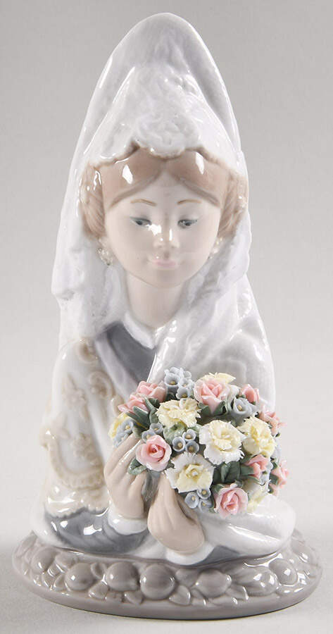 Valencian Valencian Flowers - With Box by Lladro-1