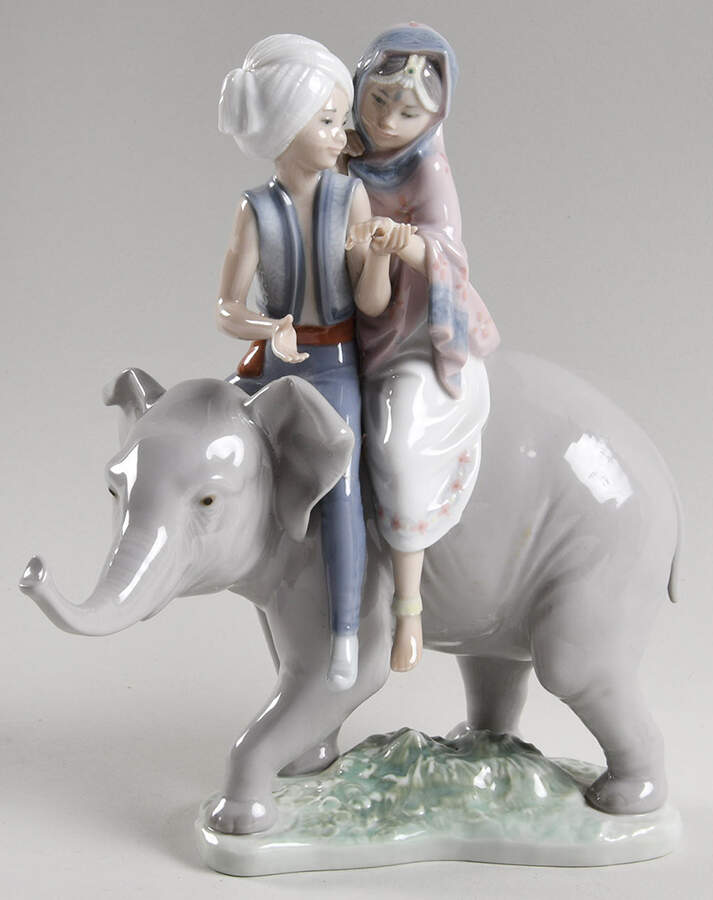 Asian Inspiration Hindu Children - No Box by Lladro-1