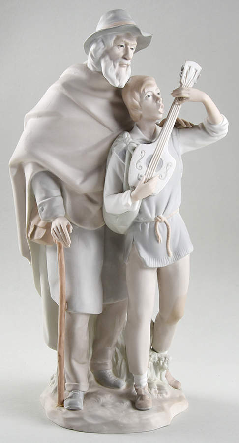 Grandparents Happy Travelers - No Box by Lladro-1