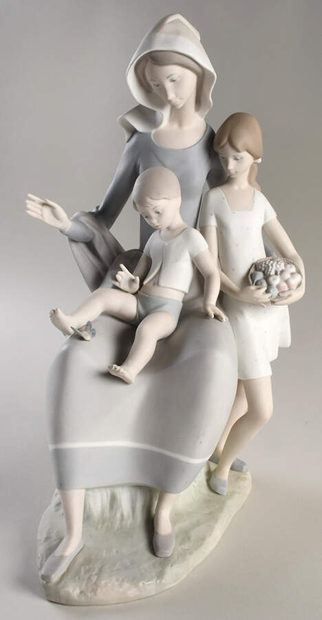 Women and Children Mother - Boxed by Lladro-1