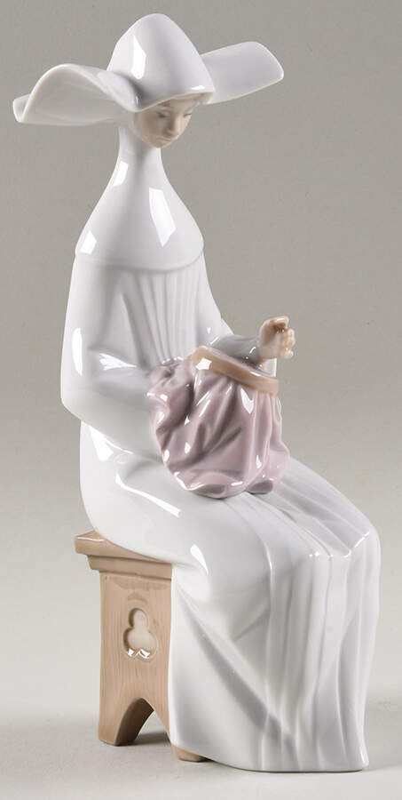 Nuns Time To Sew (White) - Boxed by Lladro-1