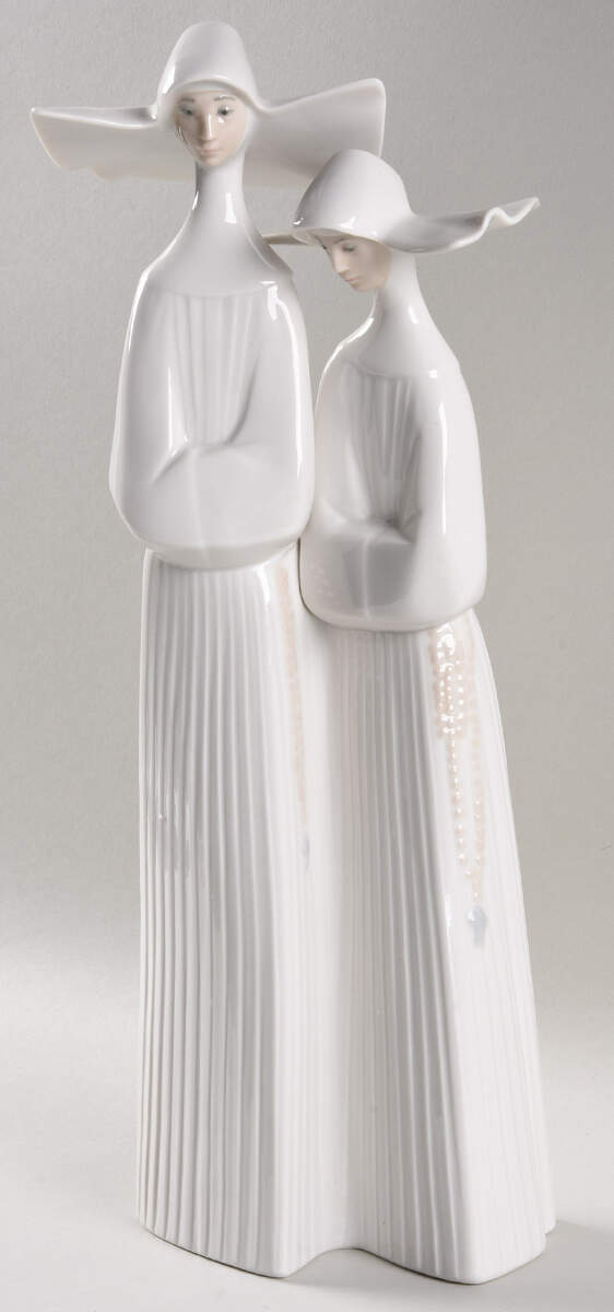 Nuns Nuns-Ribbed - No Box by Lladro-1