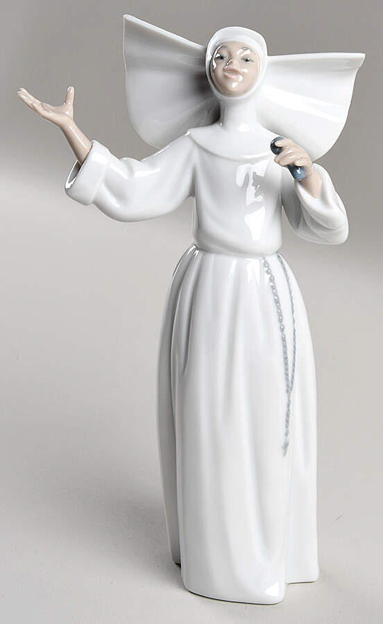 Nuns Sister Singing - No Box by Lladro-1