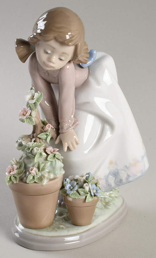 Children with Flowers Pretty Posies - Boxed by Lladro-1