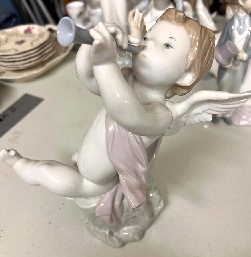 Angels and Cherubs Angel With Clarinet - No Box by Lladro-1