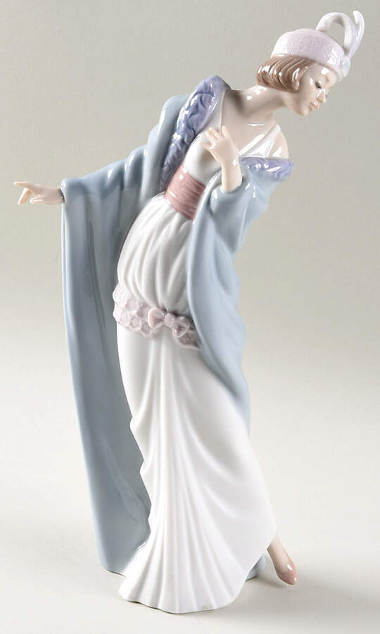 Sophisticated Ladies The Flirt - Boxed by Lladro-1