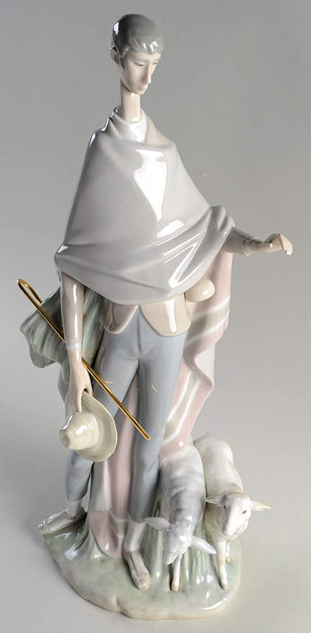 Shepherd and Shepherdess Shepherd - No Box by Lladro-1