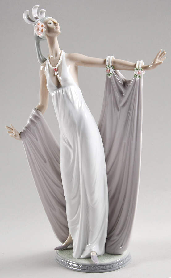 Elegant Ladies Grand Dame - Boxed by Lladro-1
