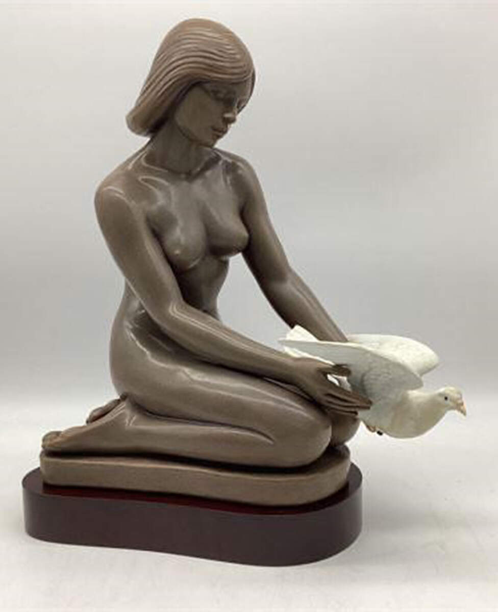 Nudes Flight Of Fancy - Boxed by Lladro-1