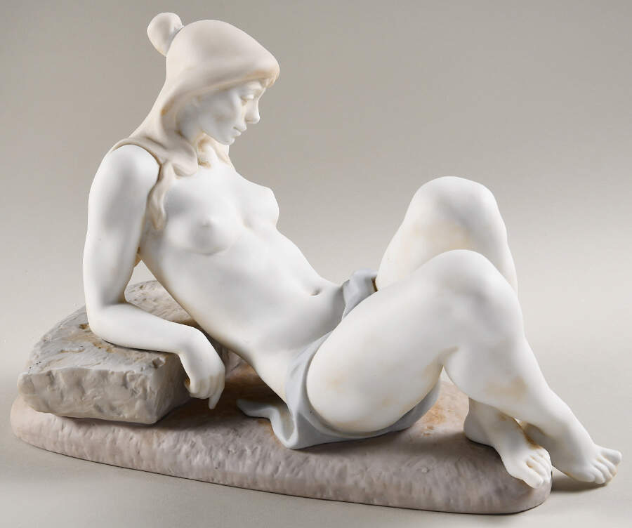 Nudes Resting Nude - Boxed by Lladro-1