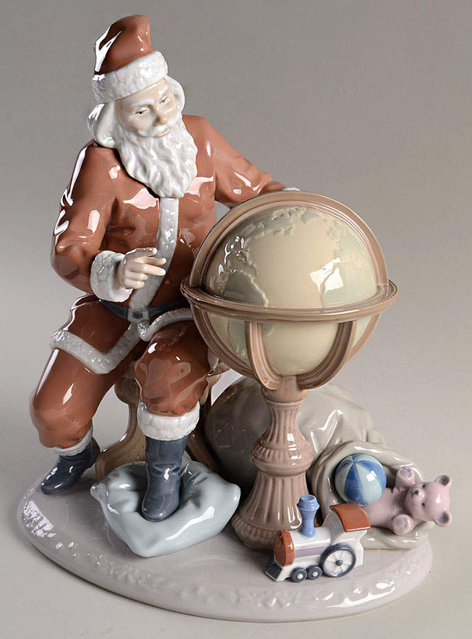Santas Christmas Journey-Santa With Globe - With Box by Lladro-1