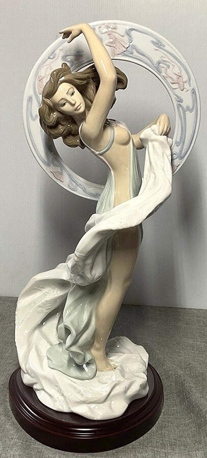 Female in Circle Dance - Boxed by Lladro-1