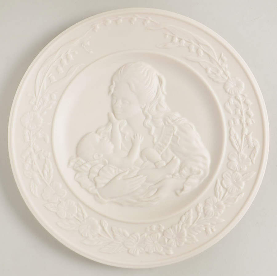 Lenox Mother's Day Plate A Mother's Love-No Trim - No Box by Lenox-1