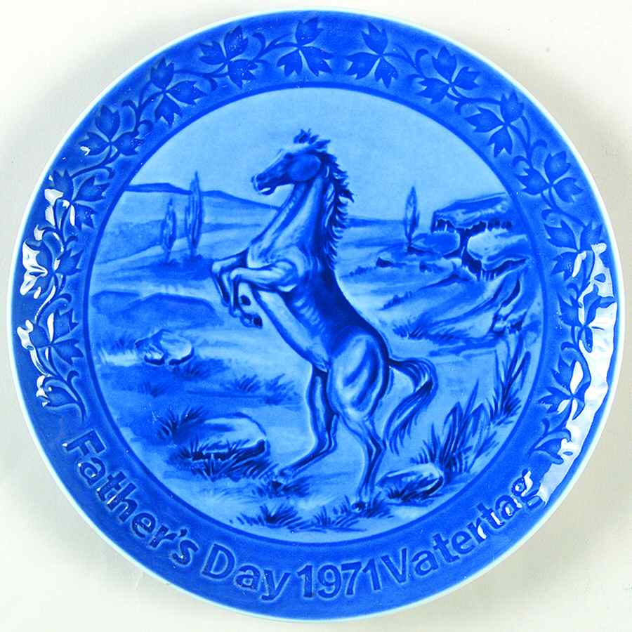 Father's Day Plate Horse - No Box by Marmot-1
