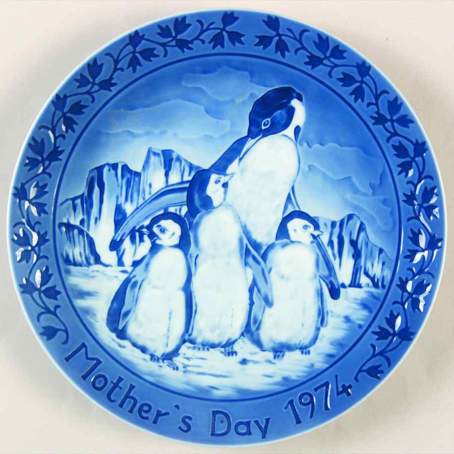 Mother's Day Plate Penguins - No Box by Marmot-1