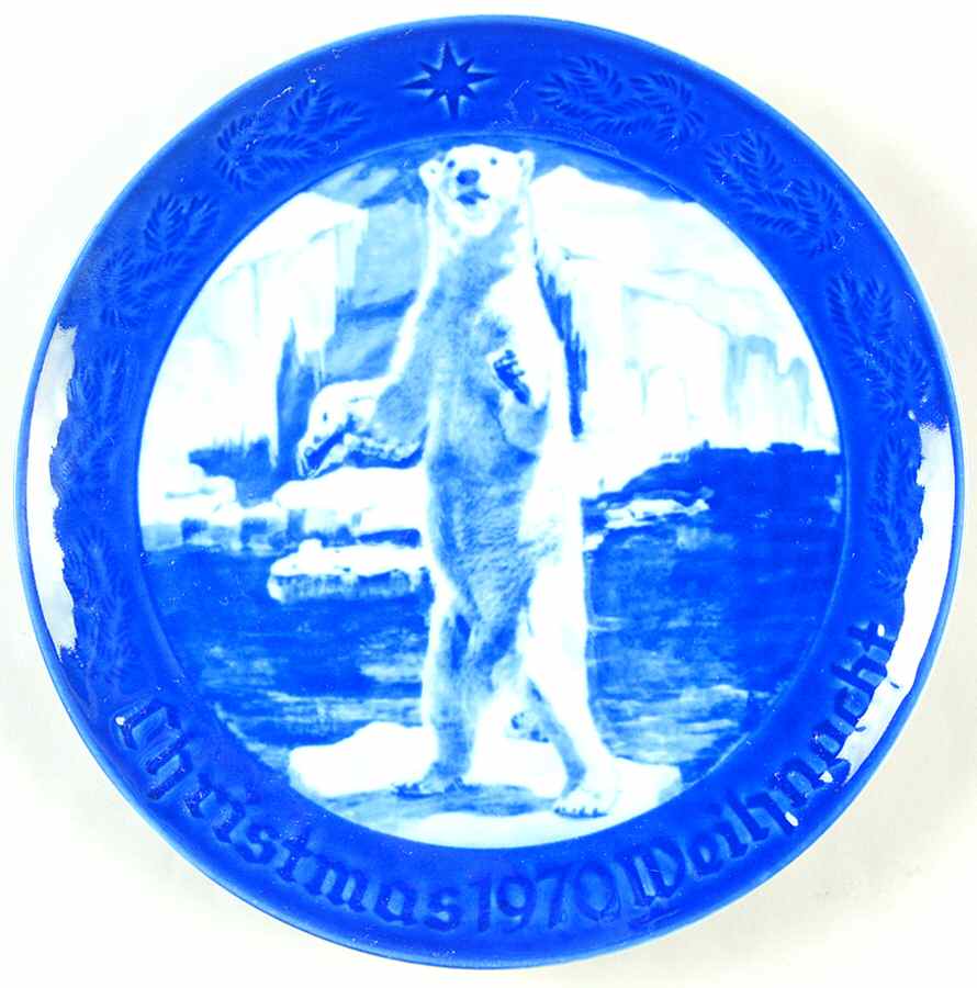 Christmas Plate Polar Bear - No Box by Marmot-1