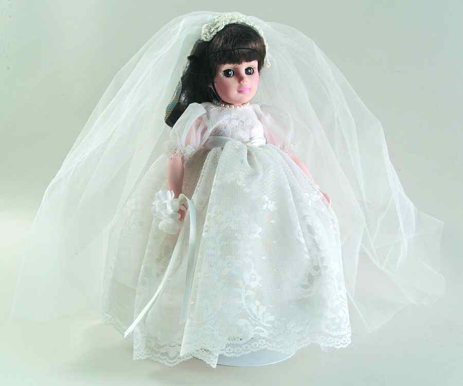 Classics-Doll Bride - No Box by Madame Alexander-1