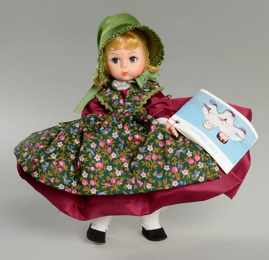 International-8" Doll Denmark-Small Pink Flowers Apron - Boxed by Madame Alexander-1