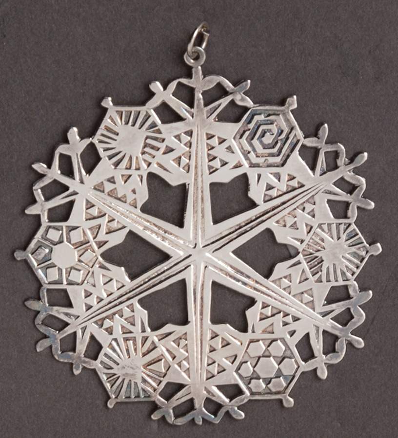 Snowflake-Silverplate 1974-Snowflake - No Box by Metropolitan Museum-1