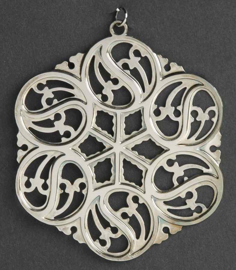 Snowflake-Silverplate 1988-Snowflake - Boxed by Metropolitan Museum-1