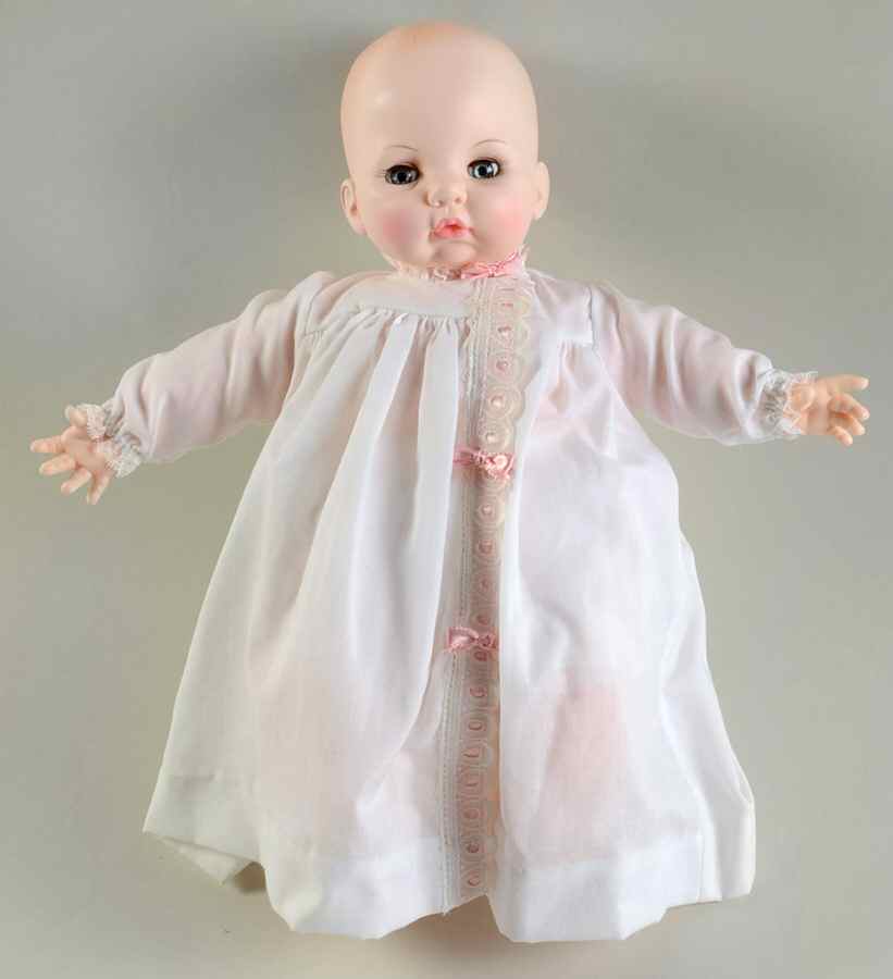 Babies-Doll Victoria-Crier - No Box by Madame Alexander-1