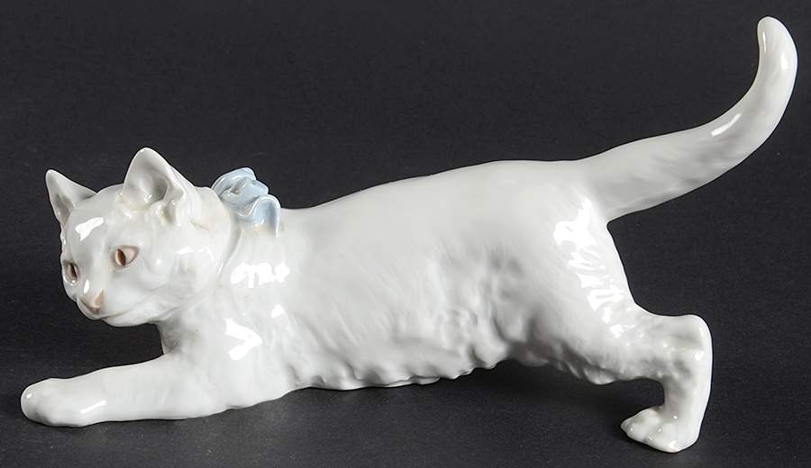 Meissen Figurines & Giftware Cat - No Box by Meissen (Germany)-1